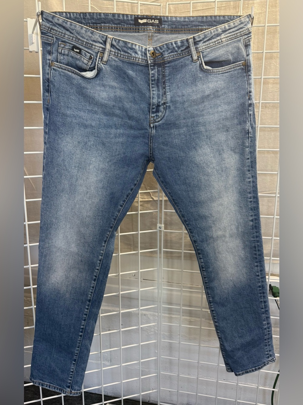 Men's Slim Straight Jeans in Faded Blue